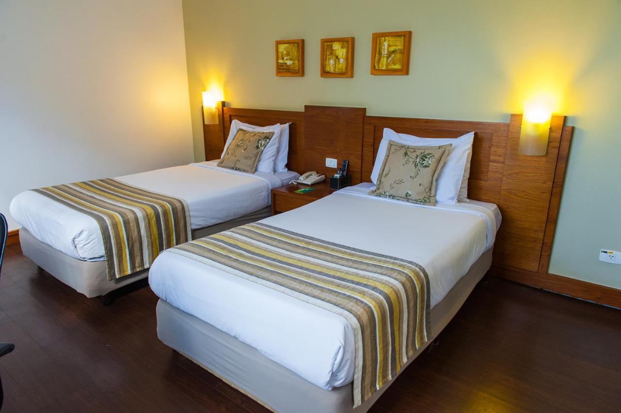 Hotel Quality Porto Alegre Extérieur photo
